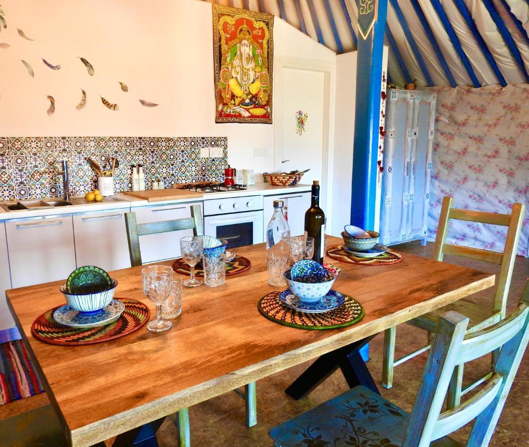 Exclusive Nirvana Yurts Glamping Kato Drys Buitenkant foto