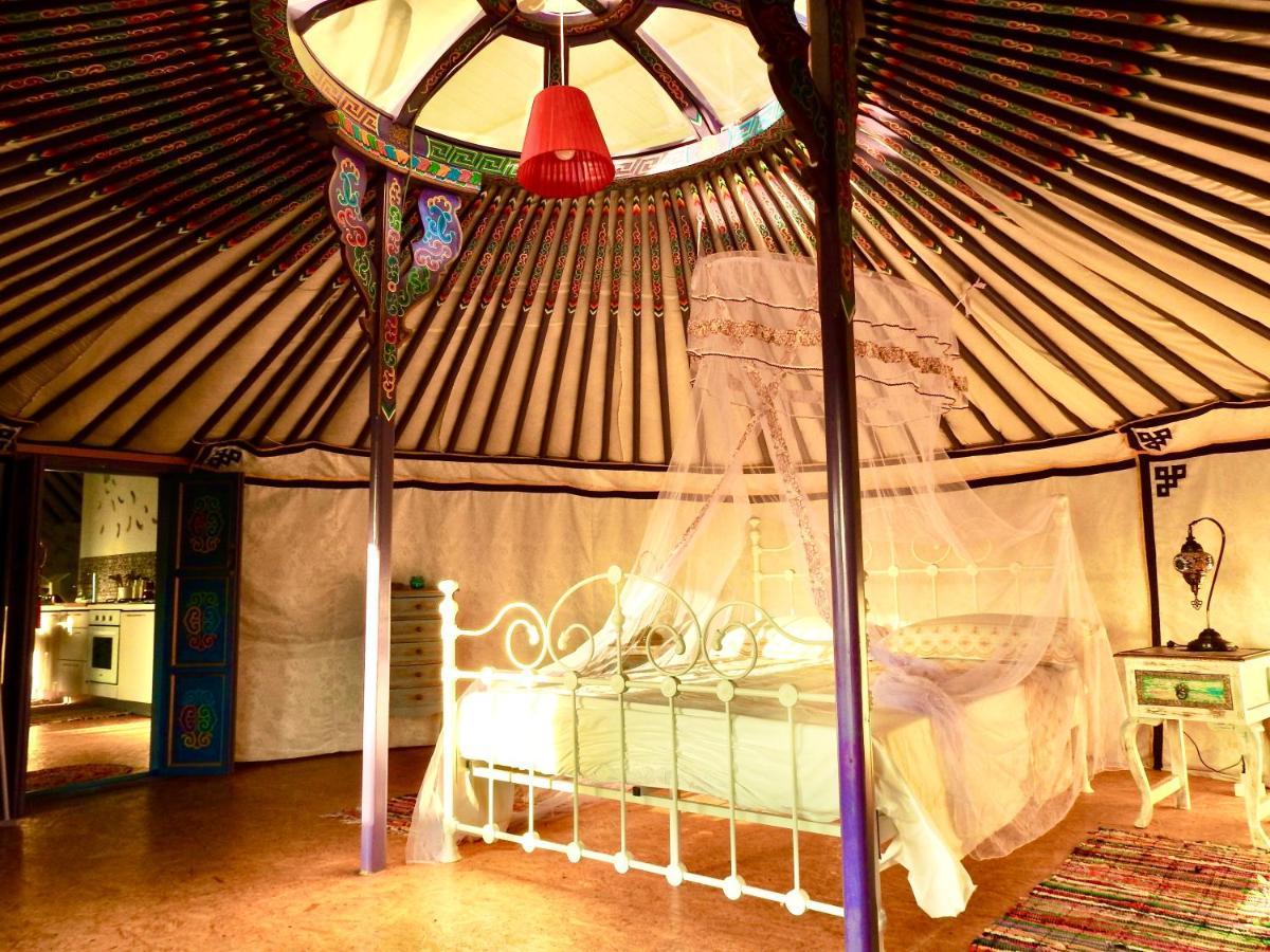 Exclusive Nirvana Yurts Glamping Kato Drys Buitenkant foto