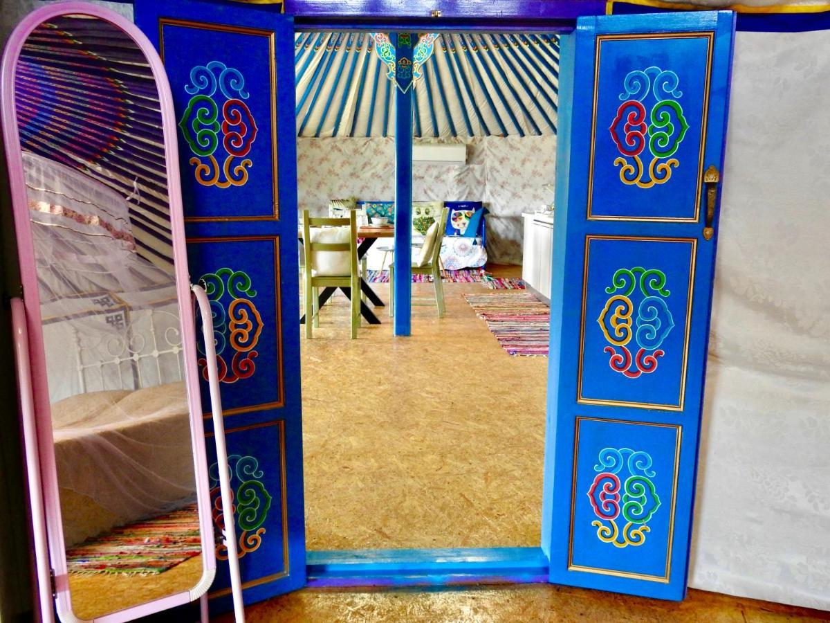 Exclusive Nirvana Yurts Glamping Kato Drys Buitenkant foto